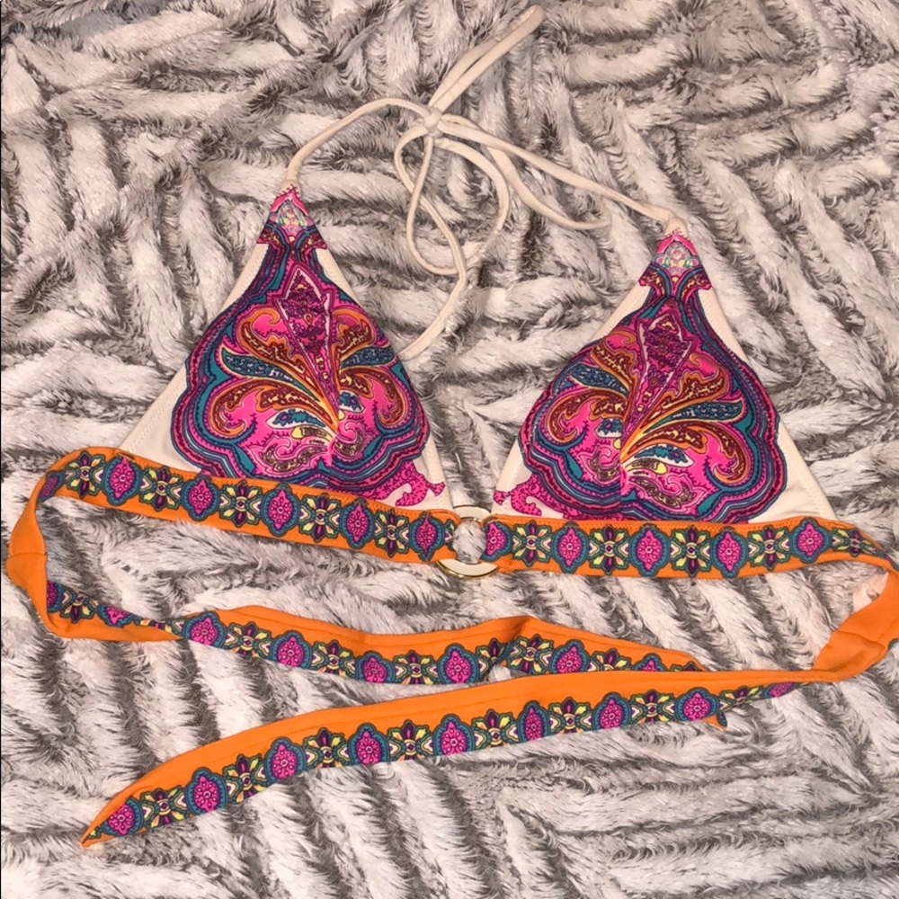 Victoria’s Secret push up top